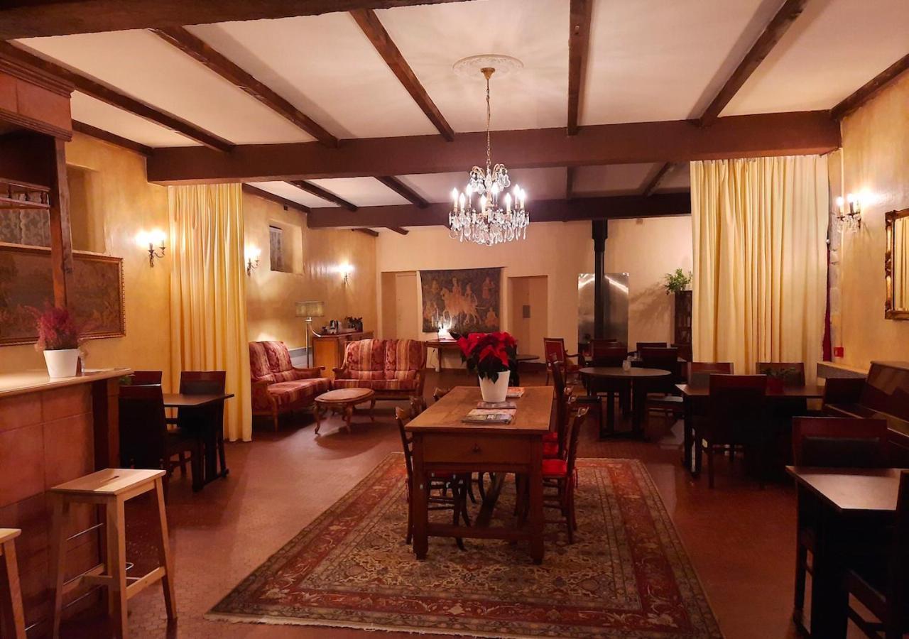 Bed and Breakfast Domaine Lou Castet Tuzaguet Esterno foto