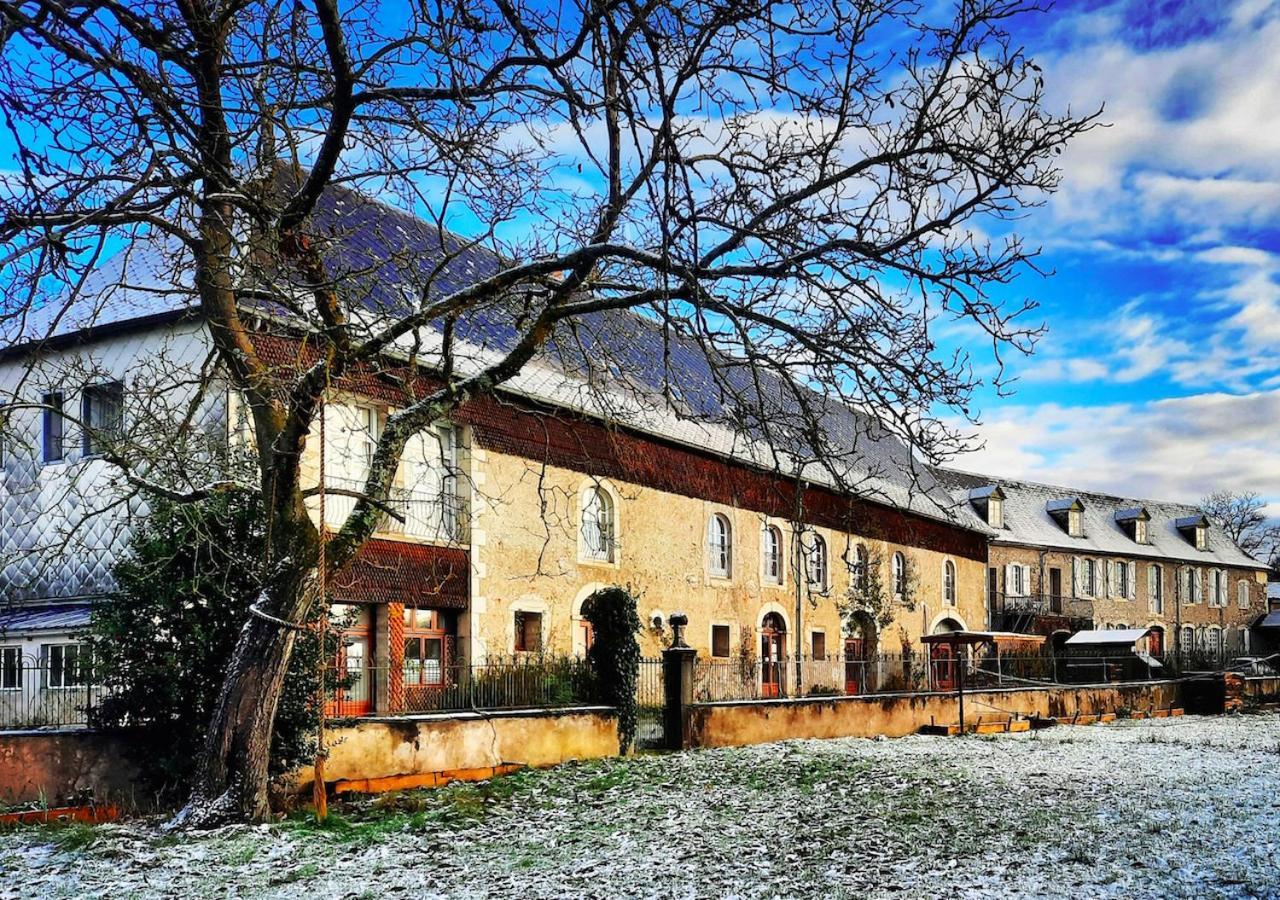 Bed and Breakfast Domaine Lou Castet Tuzaguet Esterno foto