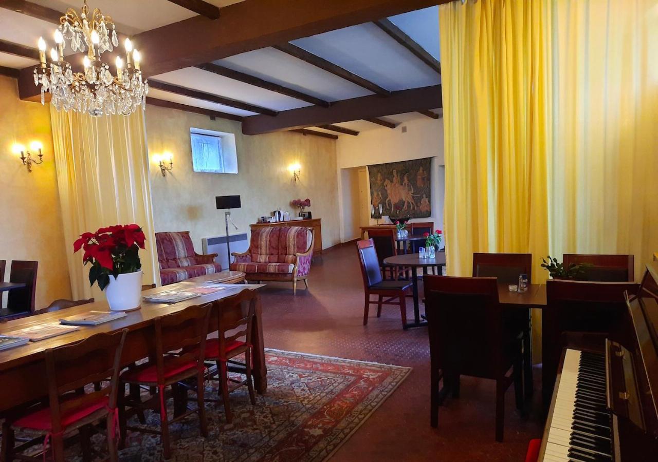 Bed and Breakfast Domaine Lou Castet Tuzaguet Esterno foto
