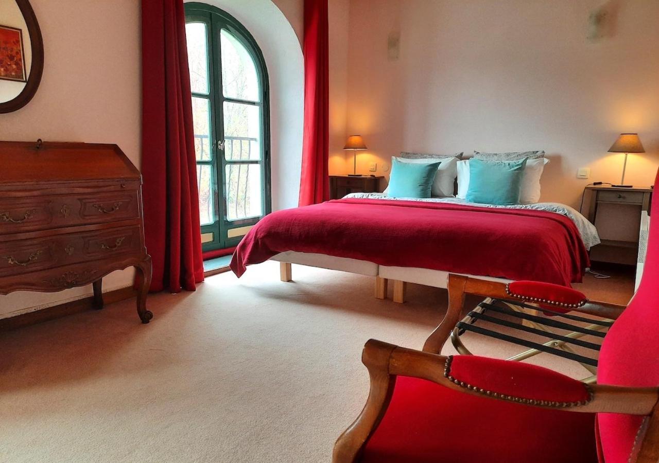 Bed and Breakfast Domaine Lou Castet Tuzaguet Esterno foto