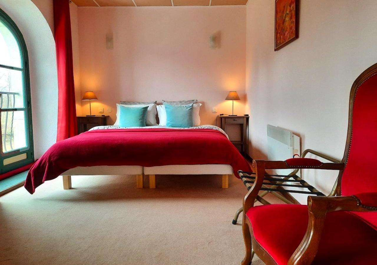 Bed and Breakfast Domaine Lou Castet Tuzaguet Esterno foto