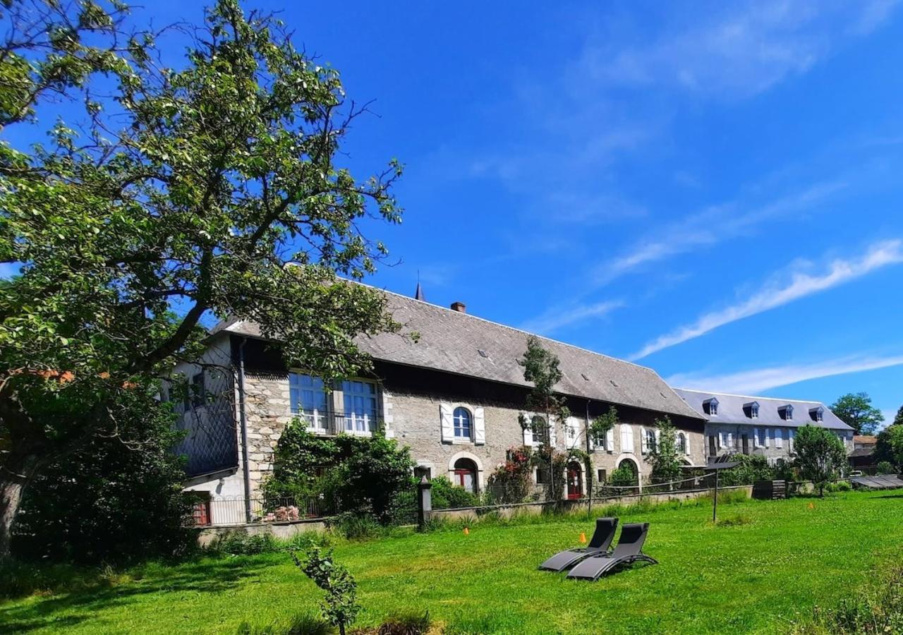 Bed and Breakfast Domaine Lou Castet Tuzaguet Esterno foto