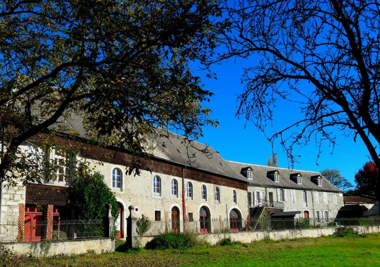Bed and Breakfast Domaine Lou Castet Tuzaguet Esterno foto